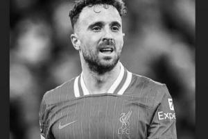 巴萨中场加维发文悼念若塔：安息吧❤️