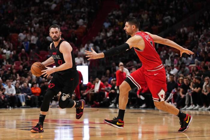 星空体育官网-3方大交易达成，没最差有更差，2输家3赢家很明朗，2人成了皮球