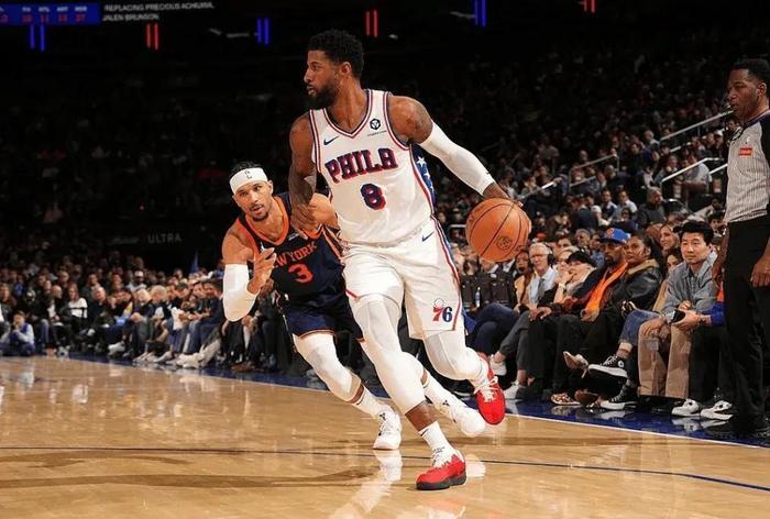 星空体育官网-马刺3换1交易达成！极品中锋辅佐状元，预订下赛季进步最快球队？