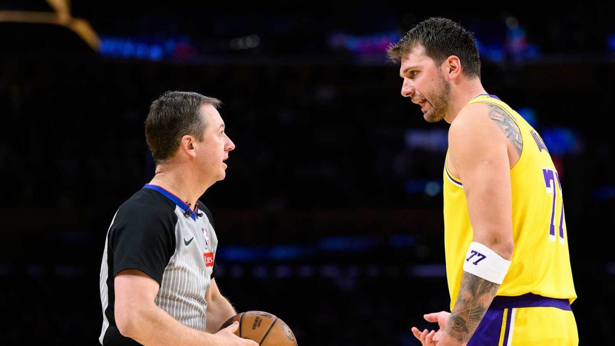 星空体育官网-起鸡皮疙瘩了，湖人队东契奇在史诗般战胜掘金队后被现场球迷感动