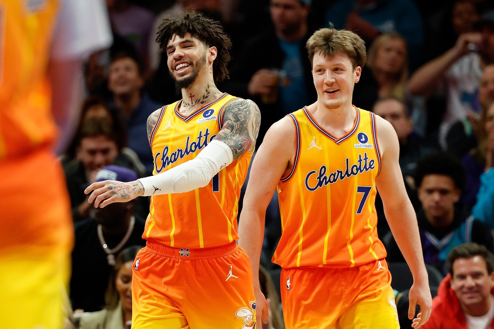 星空体育官网下载入口-NBA彩经：湖人浇灭热火 骑士轻取公牛 快船再输鹈鹕 马刺大胜太阳